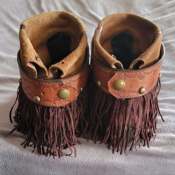 Hand detailed Mossimo Supply Co. Brown Cowgirl boots with 2 sets of boot cuffs. - Picture 6 of 9